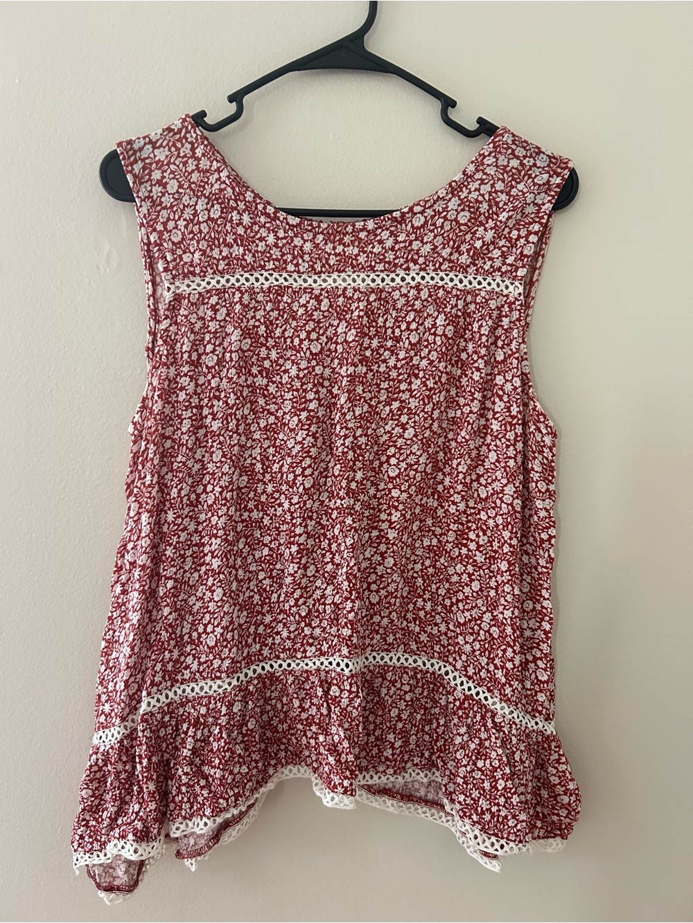 Anthropologie Red and White Floral Lace-Trim Tank